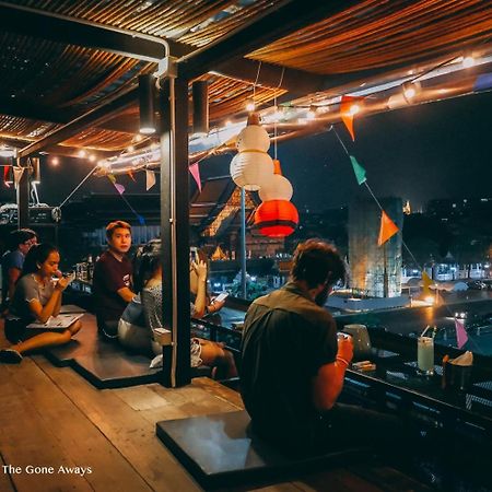 Chingcha Bangkok Hostel Ngoại thất bức ảnh