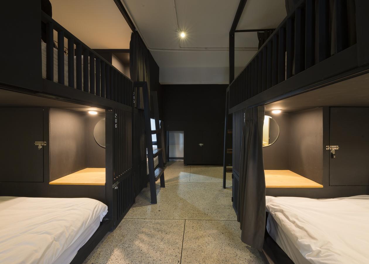 Chingcha Bangkok Hostel Ngoại thất bức ảnh