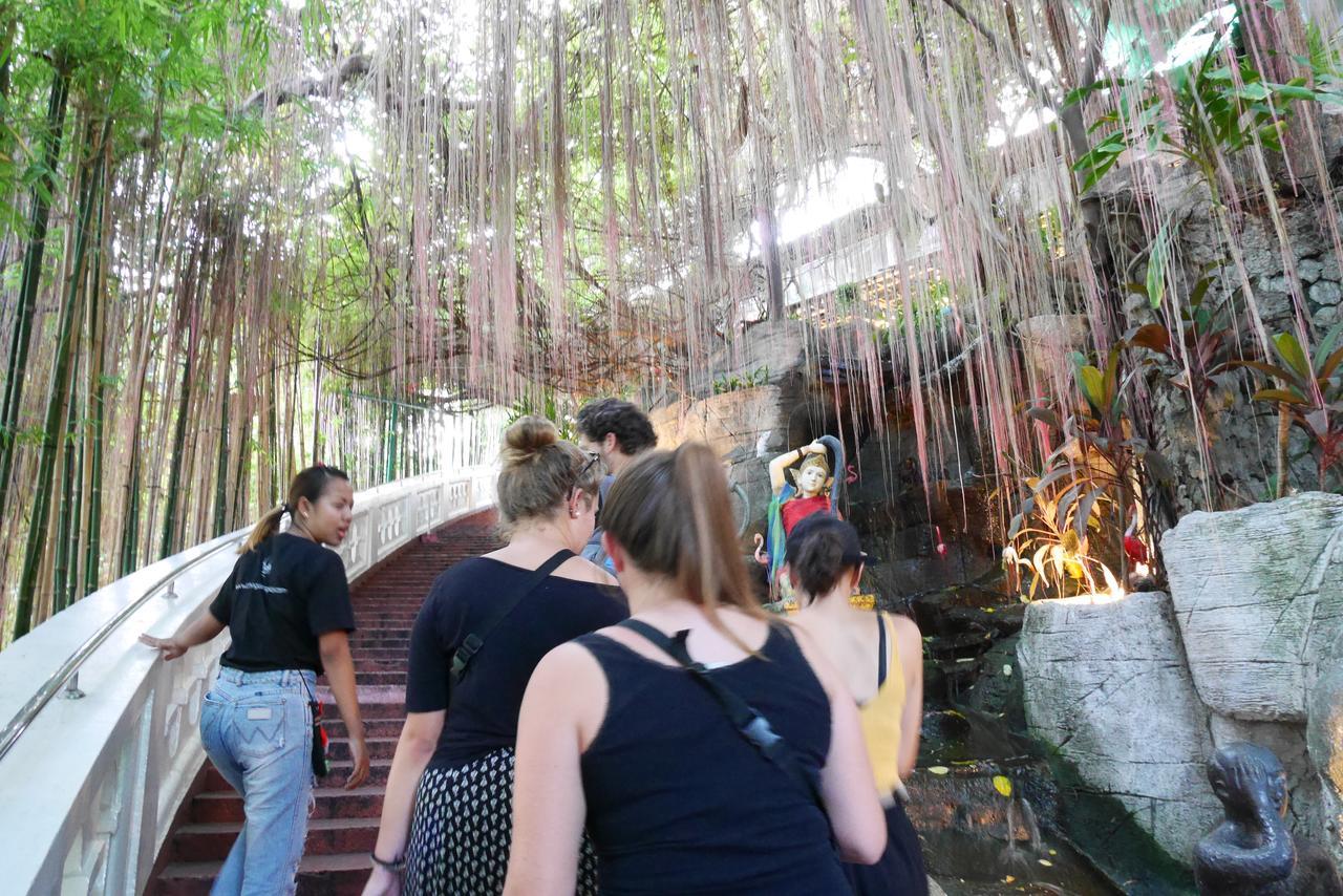 Chingcha Bangkok Hostel Ngoại thất bức ảnh